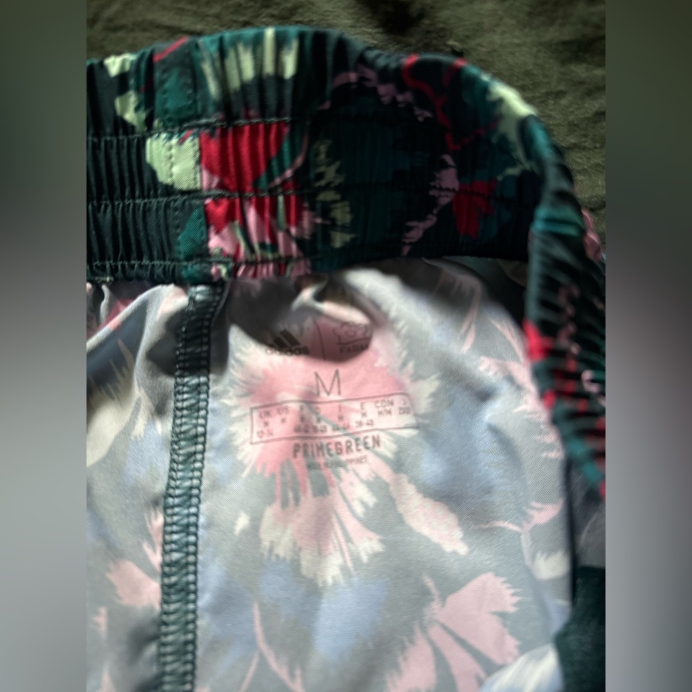 Adidas Women's Floral Print Shorts - M - Picture 3 of 3